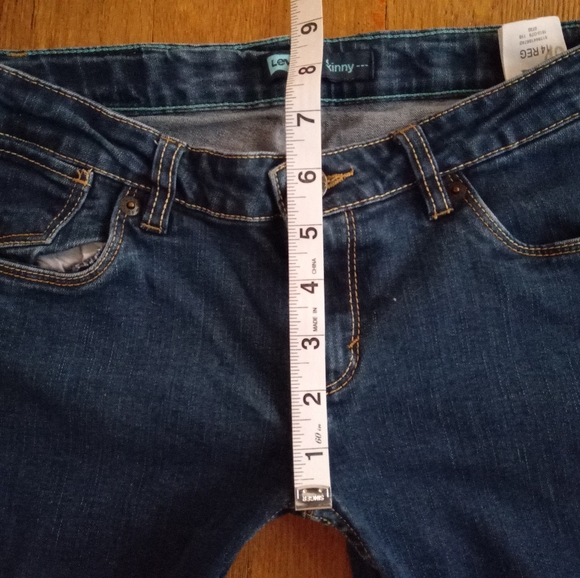 Levi Mid Rise Medium Dark Wash Skinny Jeans 14 Regular - Picture 9 of 13